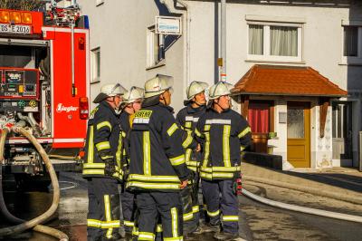 Empfingen: 63-jaehriger Mann und 12-jaehriger Enkel bei Wohnungsbrand verletzt